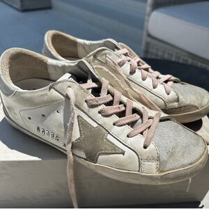 Golden goose superstar shoes
